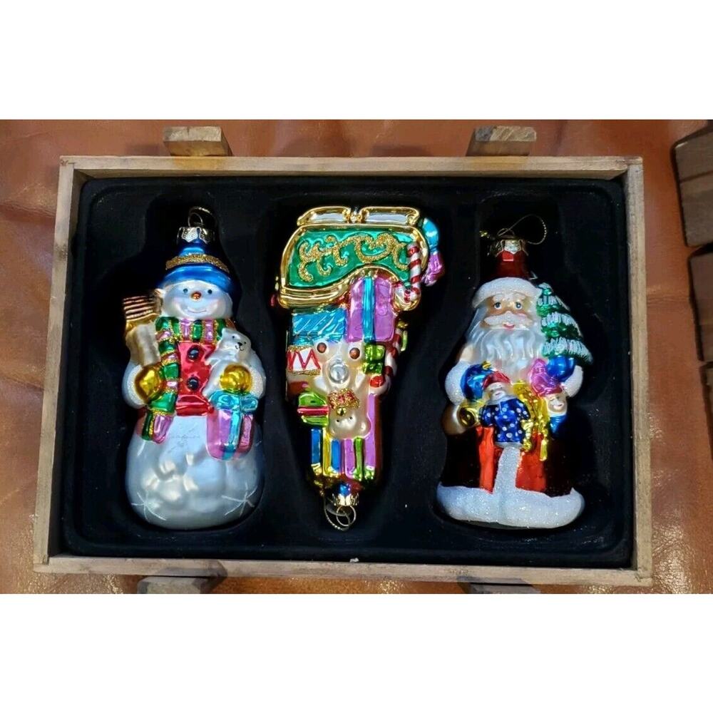2003 Collection Thomas Pacconi Classics Ornaments 5.5 Inch Snowman Sleigh Santa